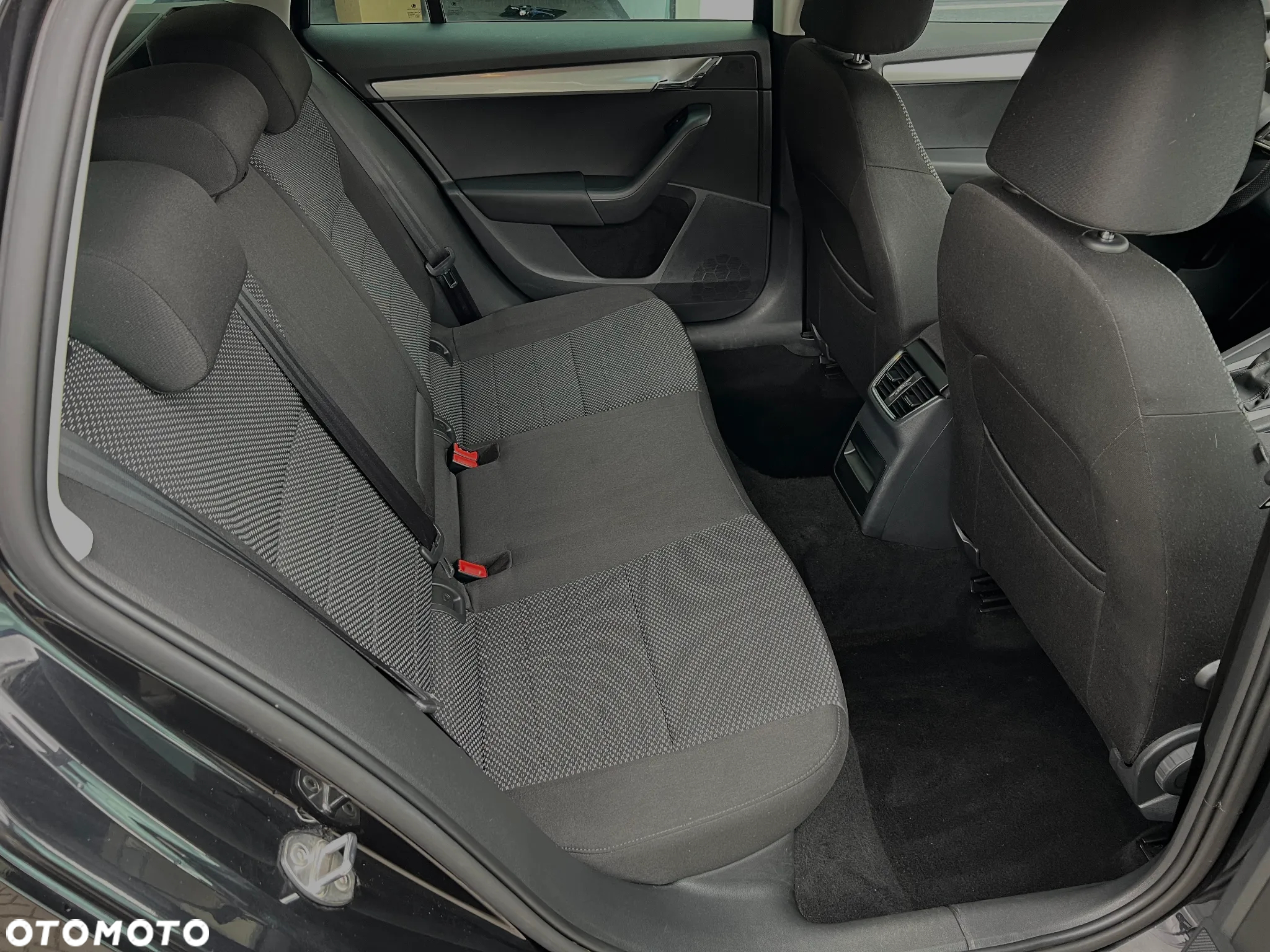 Skoda Octavia 1.6 TDI Active - 18