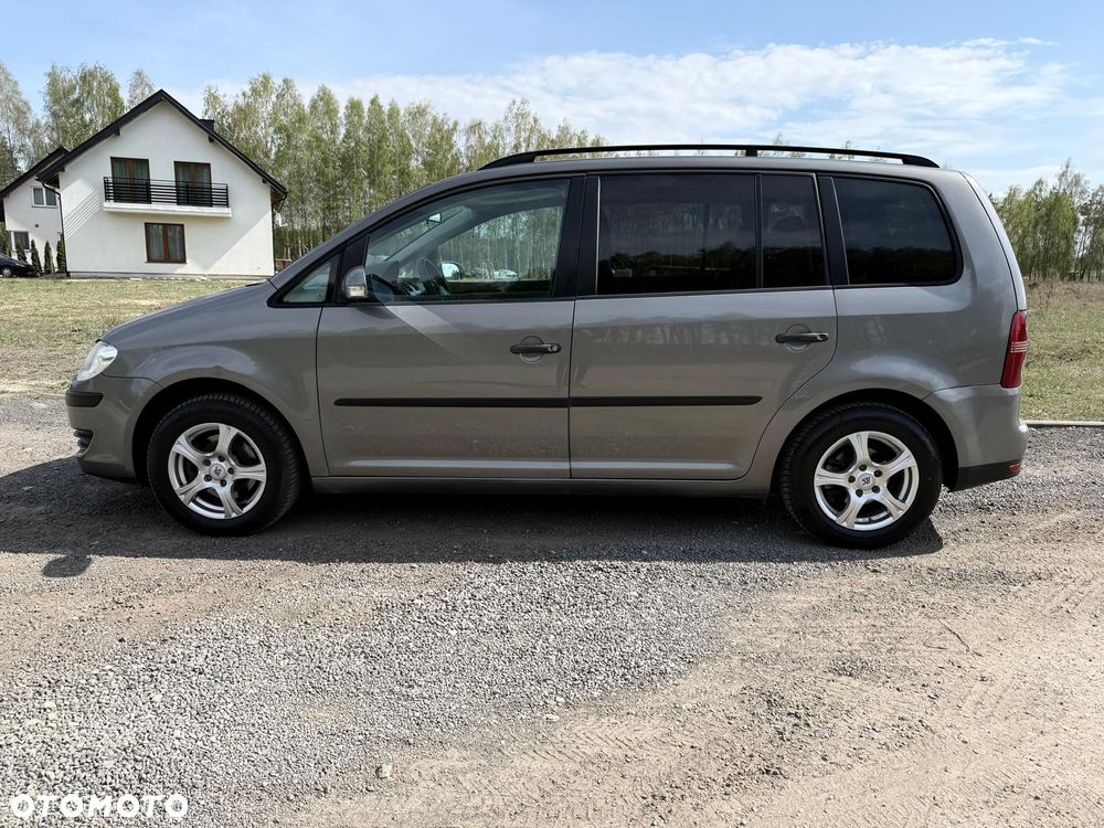 Volkswagen Touran 1.6 Freestyle - 7