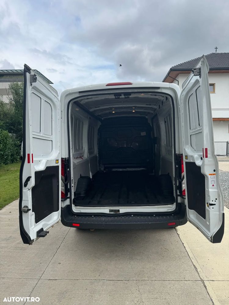 Ford Transit - 12