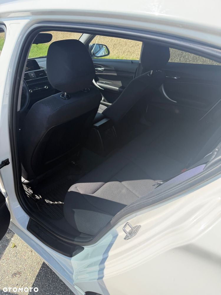 BMW Seria 1 116i Sport Line - 8