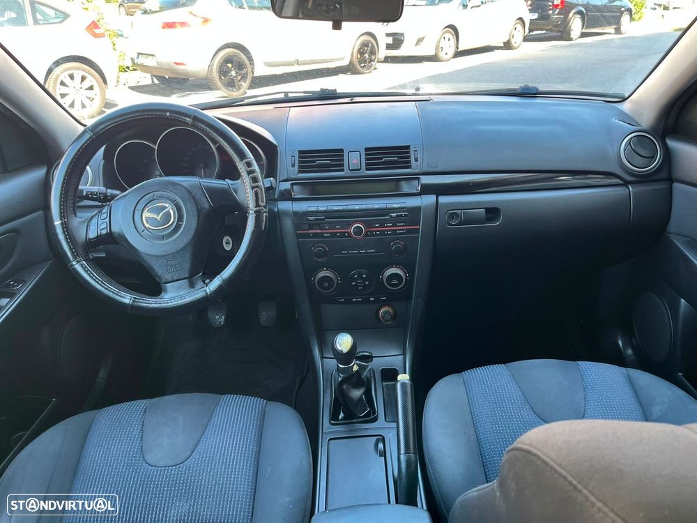 Mazda 3 Hatchback - 8