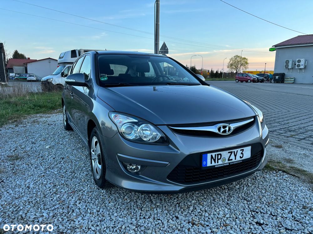 Hyundai i30 1.6 CRDi FIFA WM Edition - 19