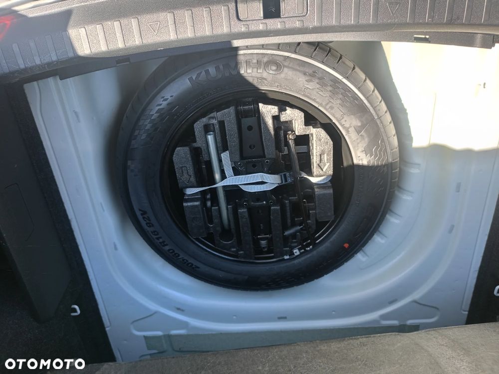 Skoda Octavia 2.0 TDI DSG Sportline - 14