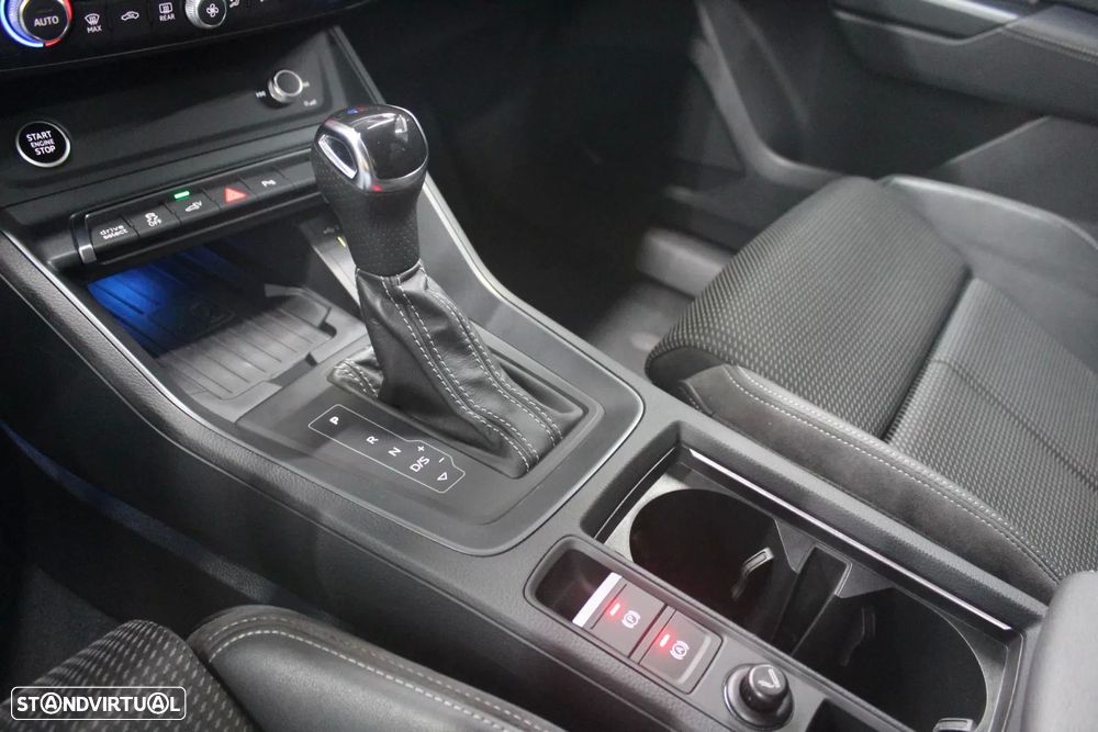 Audi Q3 Sportback 45 TFSIe S tronic - 8