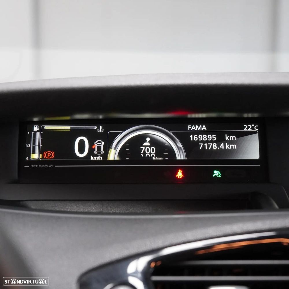 Renault Grand Scénic ENERGY TCe 115 Bose Edition - 21