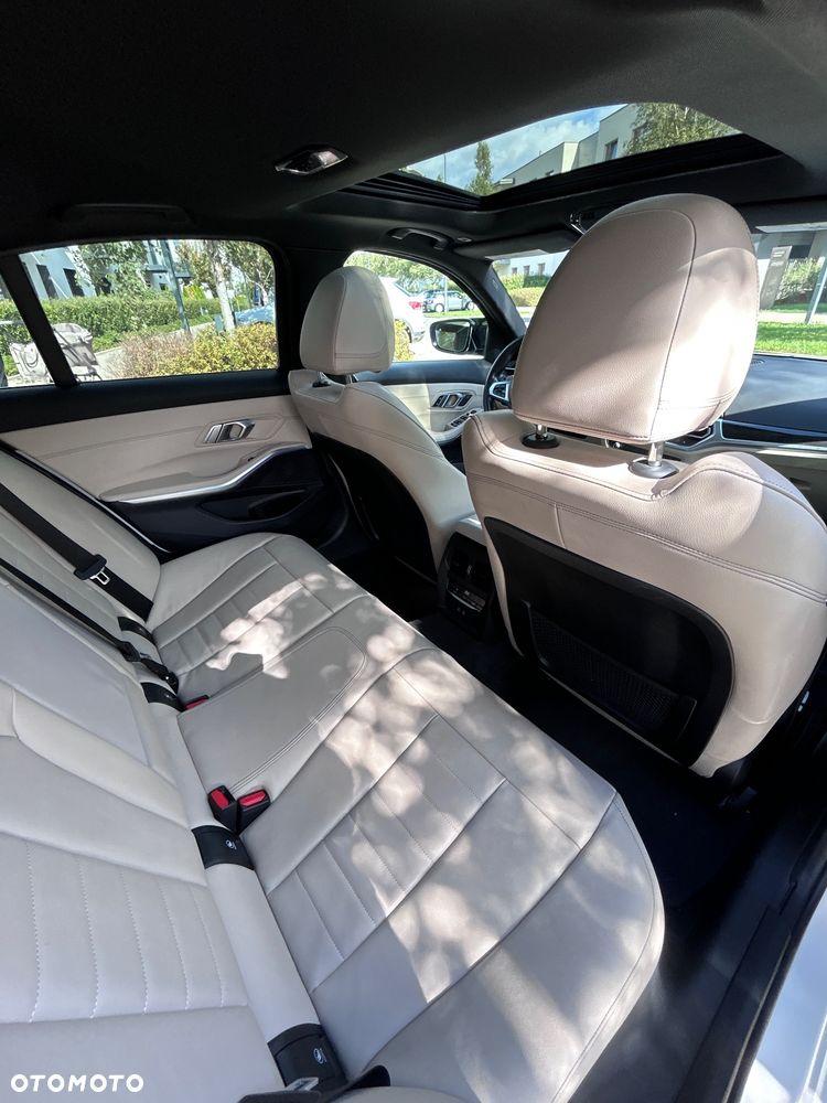 BMW Seria 3 - 21