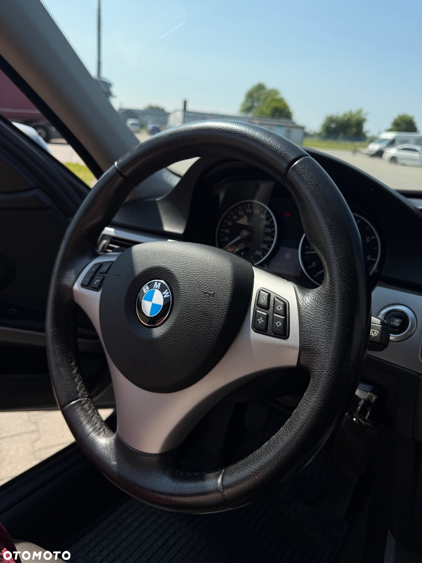 BMW Seria 3 320i - 9