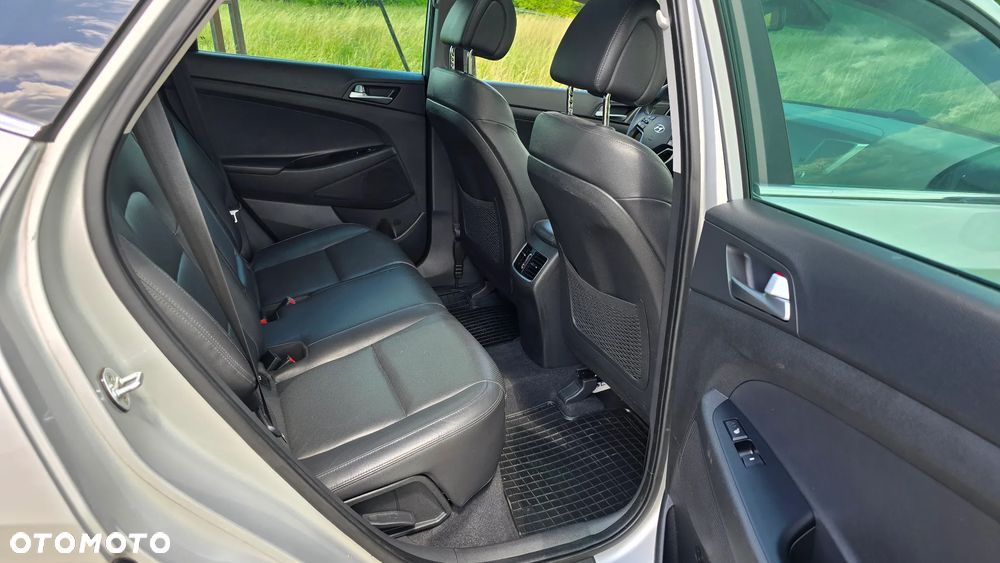 Hyundai Tucson 1.7 CRDI BlueDrive Style 2WD - 14