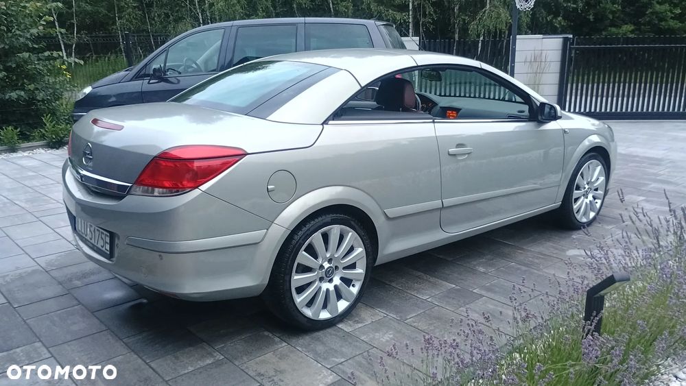 Opel Astra 1.8 Cosmo - 8