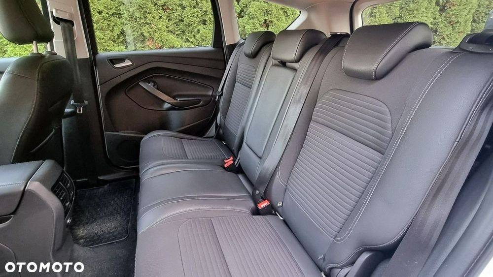 Ford Kuga - 21