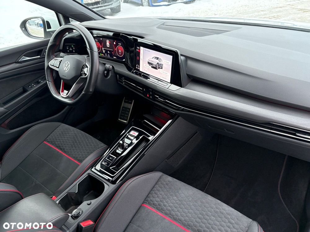 Volkswagen Golf - 17