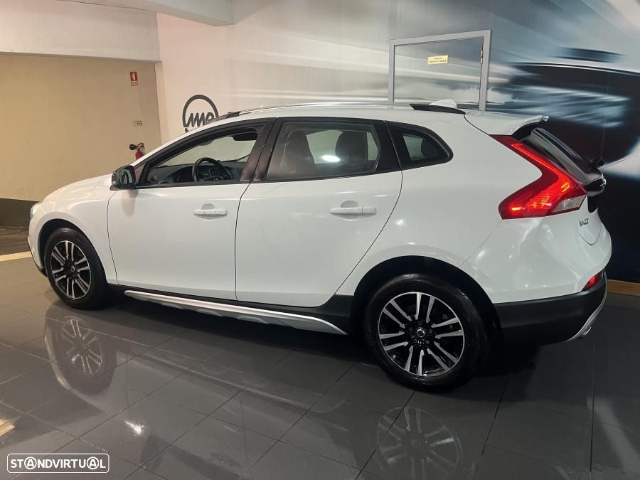 Volvo V40 Cross Country 2.0 D3 Summum - 6