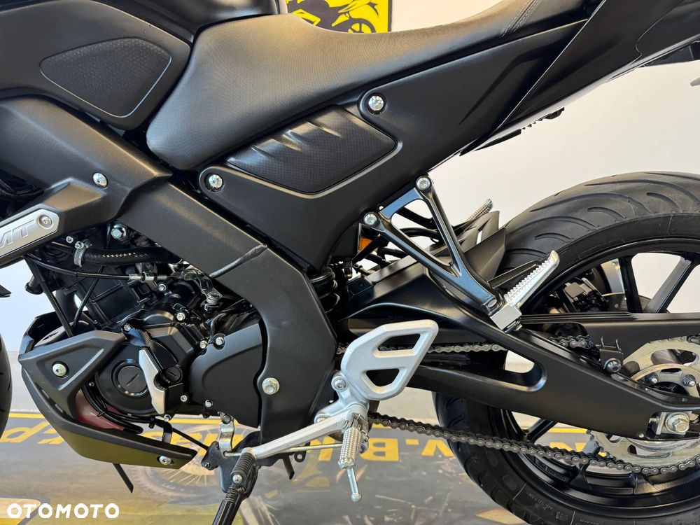 Yamaha MT - 24