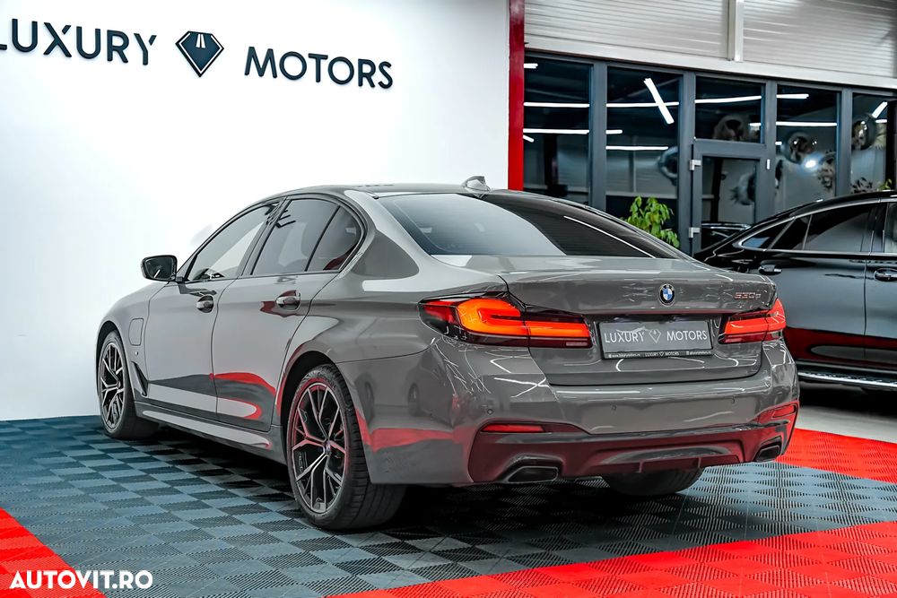 BMW Seria 5 530e Aut. M Sport Edition - 7