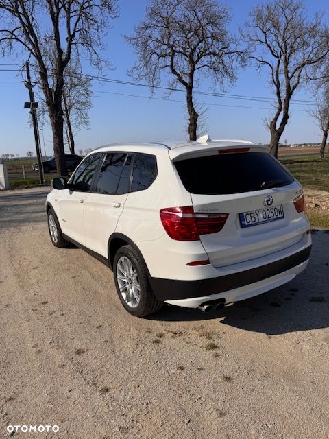 BMW X3 xDrive28i Sport-Aut - 4