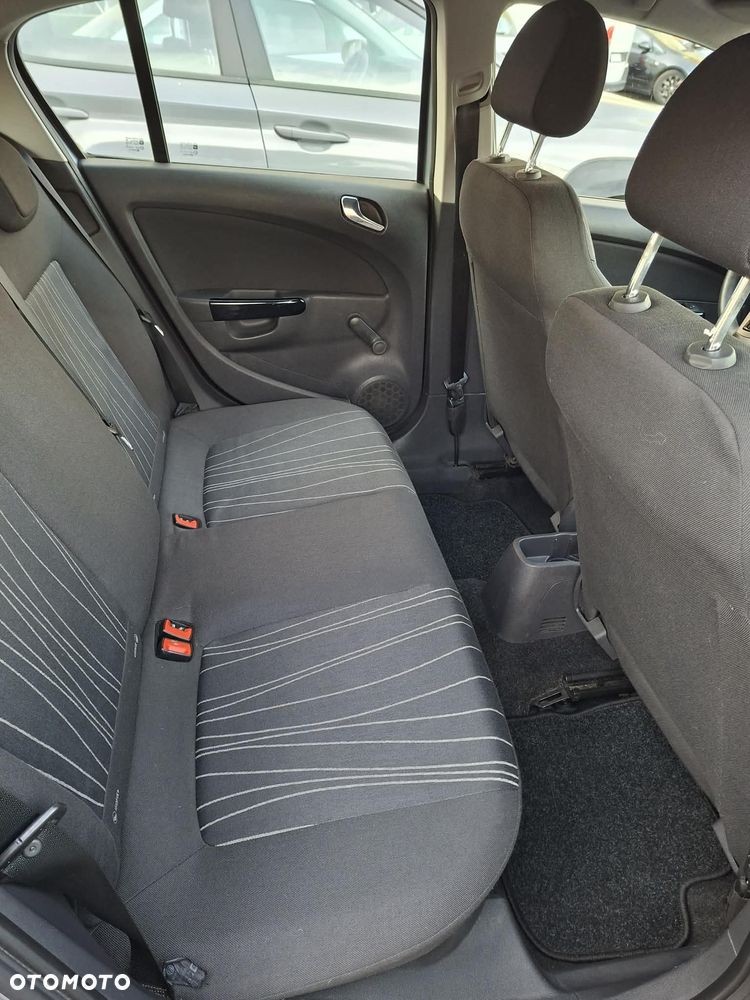 Opel Corsa - 28