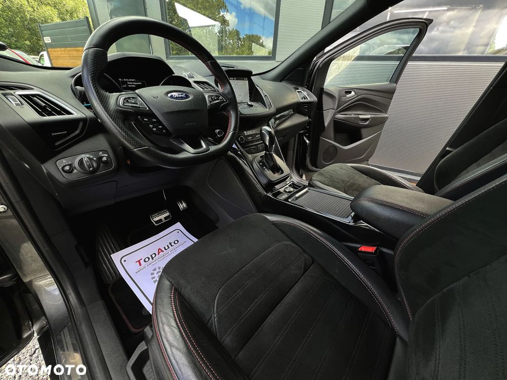 Ford Kuga 2.0 TDCi 2x4 ST-Line - 20