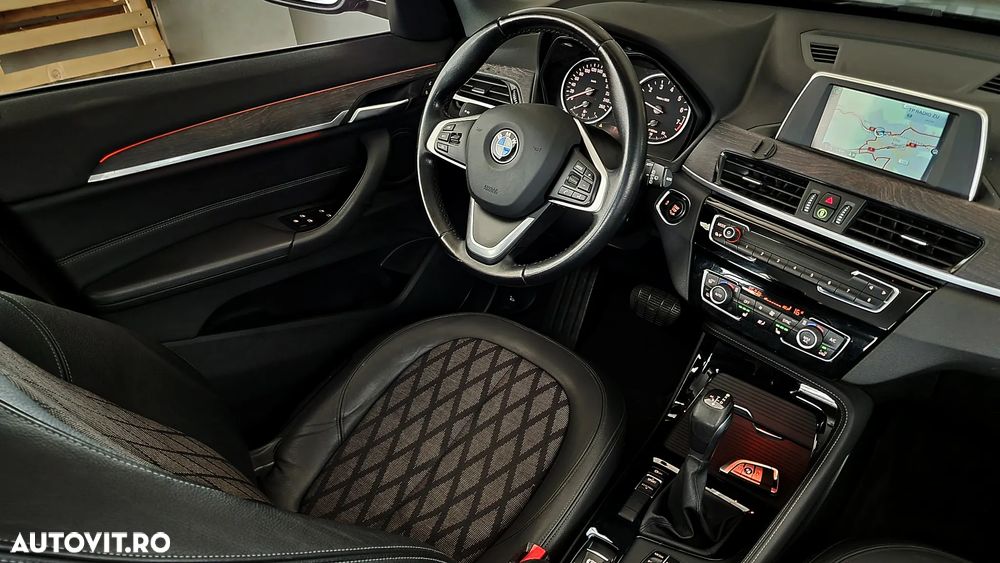 BMW X1 sDrive18i Aut. xLine - 3