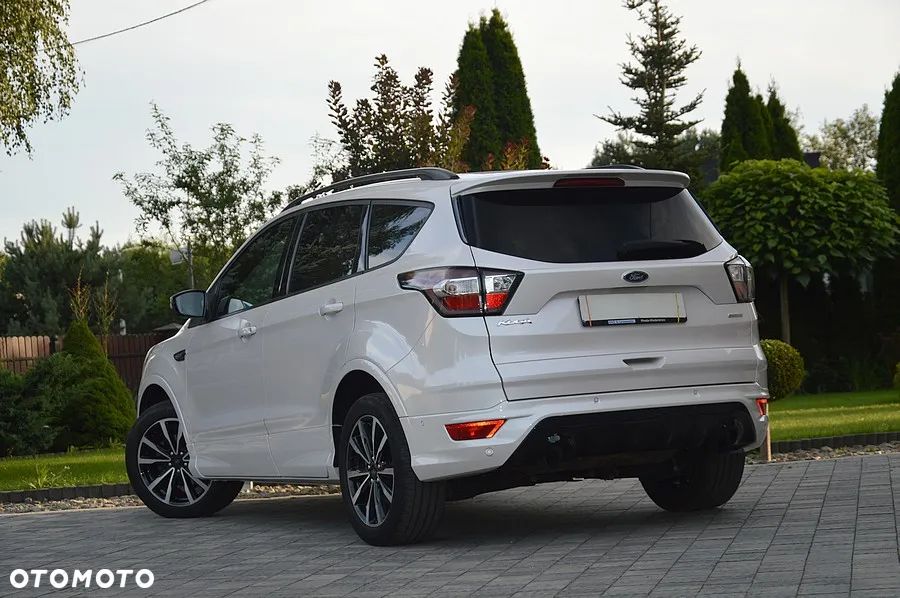 Ford Kuga 1.5 EcoBoost 2x4 ST-Line - 10