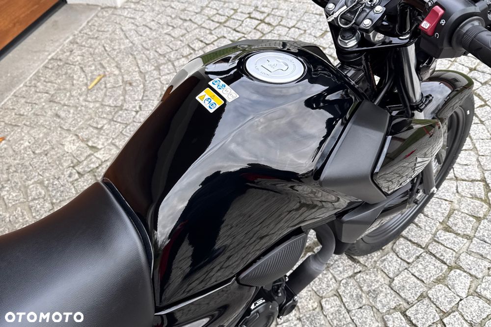 Honda CBF - 10