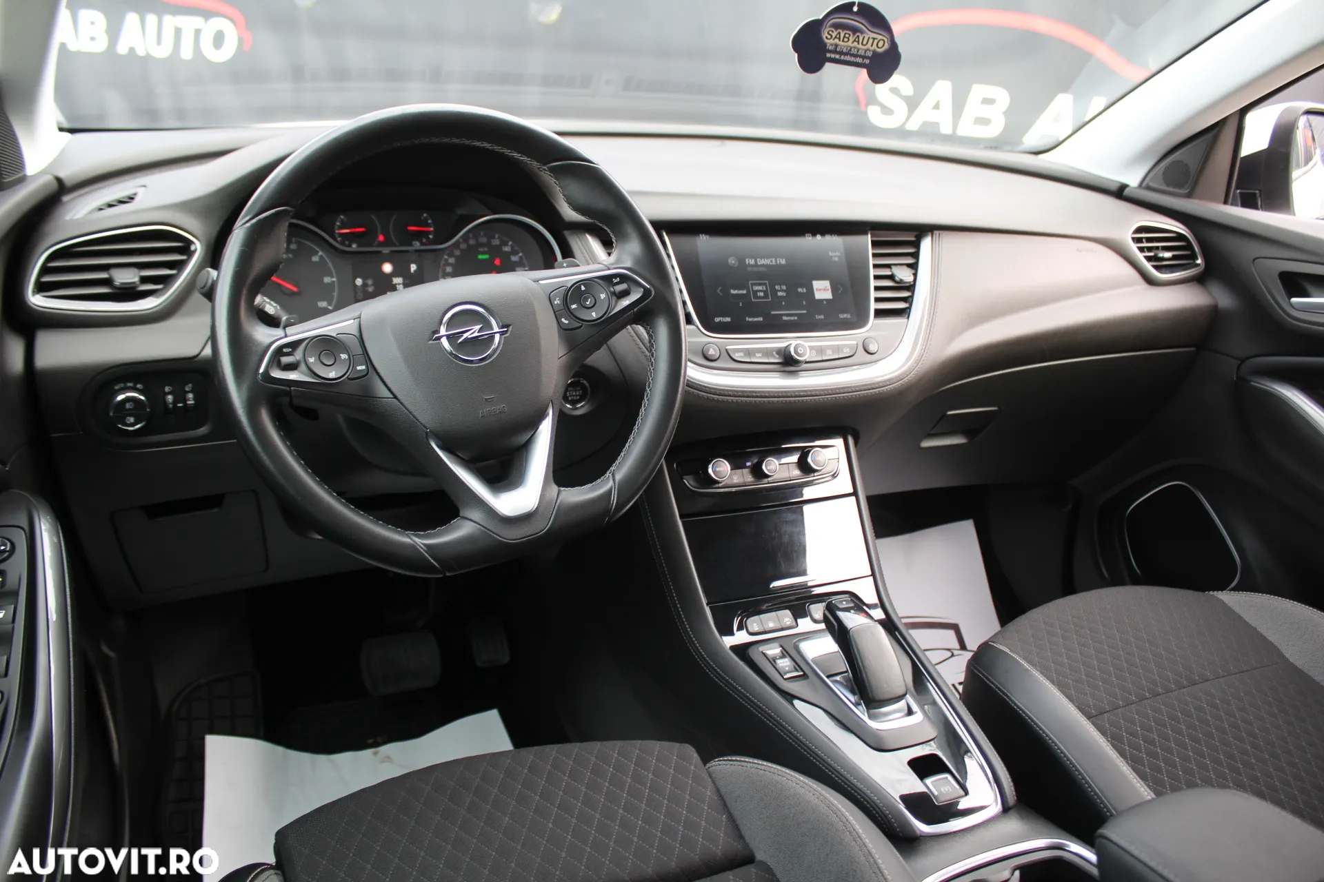 Opel Grandland X 1.6 Turbo Hybrid START/STOP 4X4 Elegance - 4