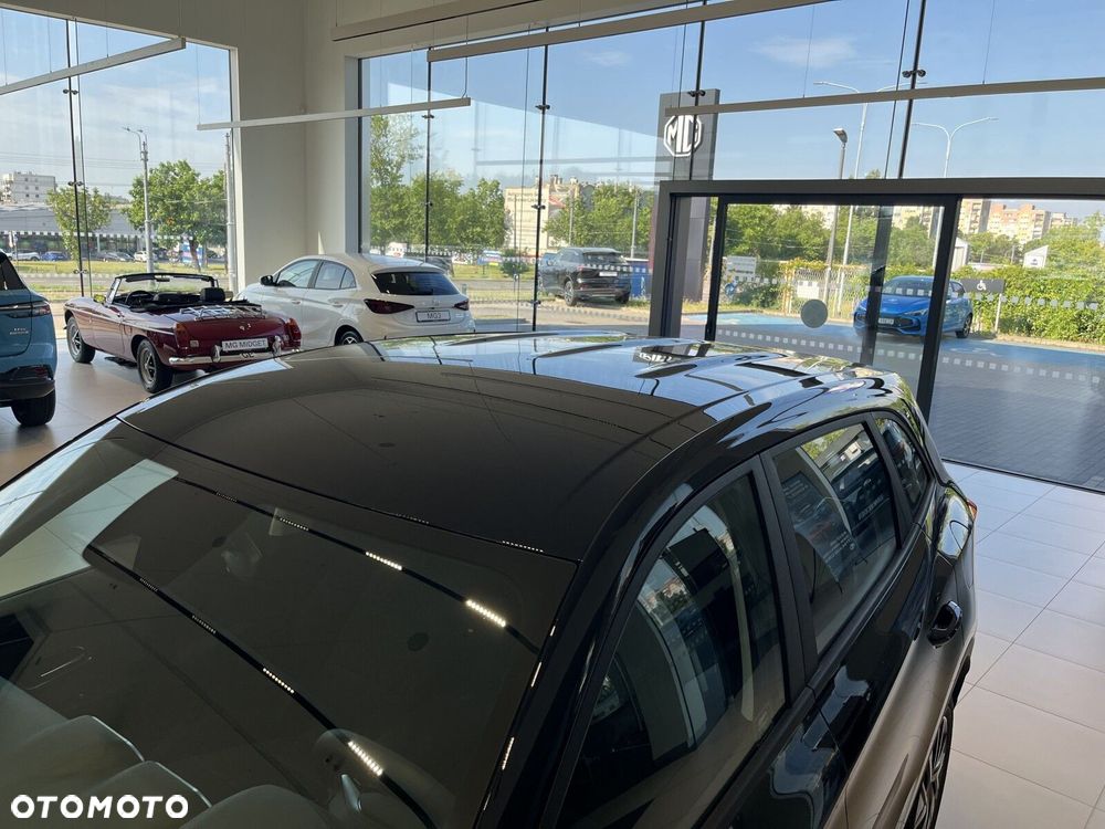 MG ZS Hybrid+ - 23