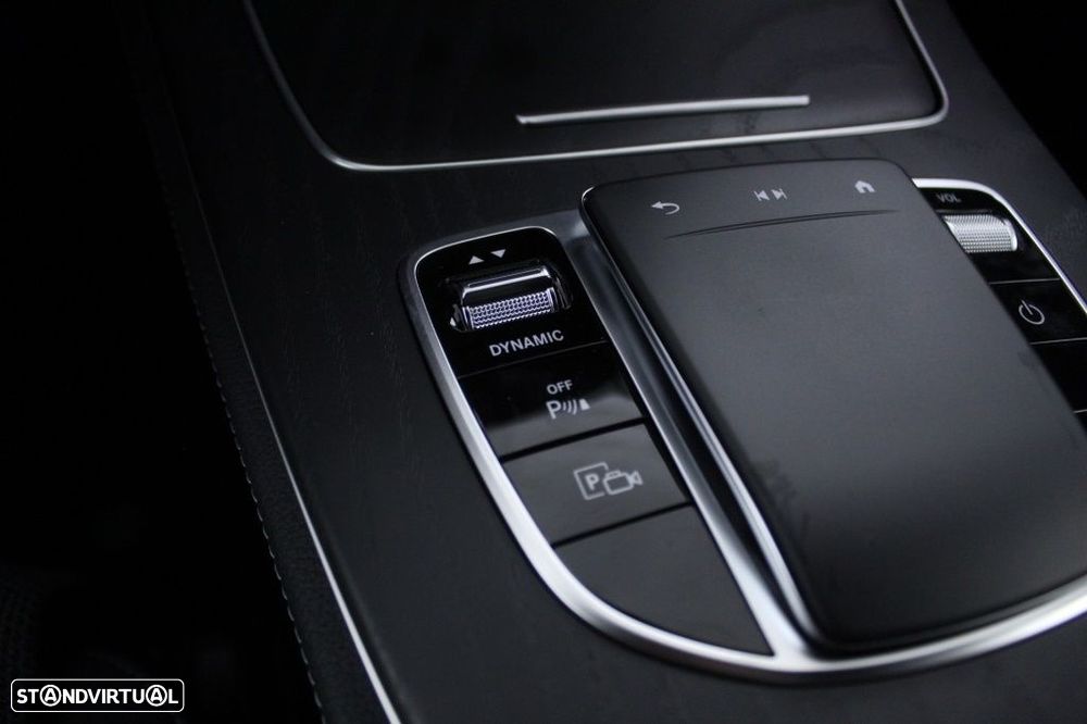 Mercedes-Benz E 300 de Avantgarde - 29