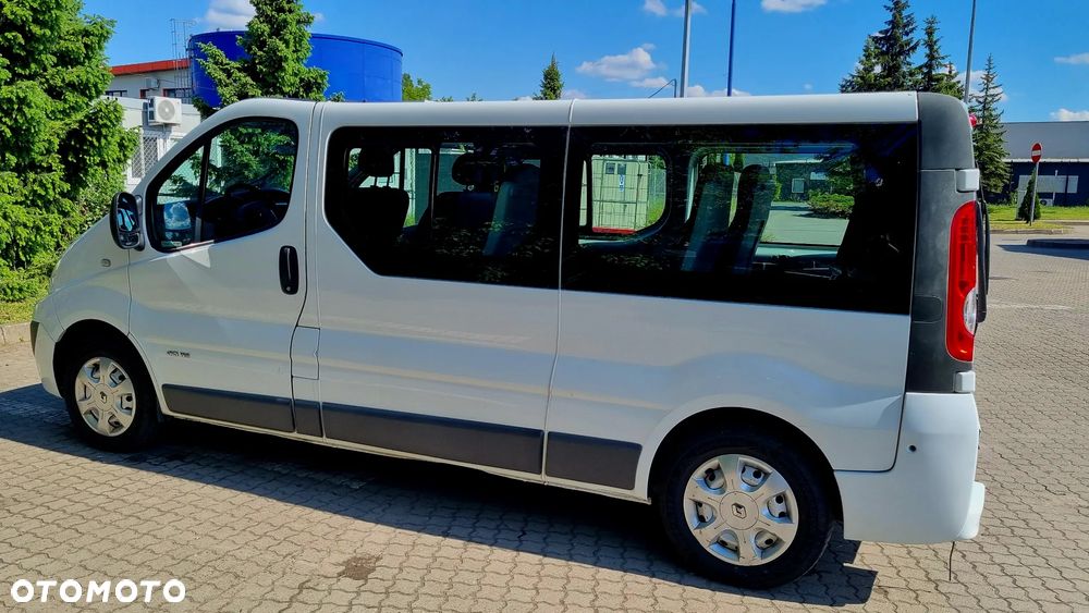 Renault Trafic - 8
