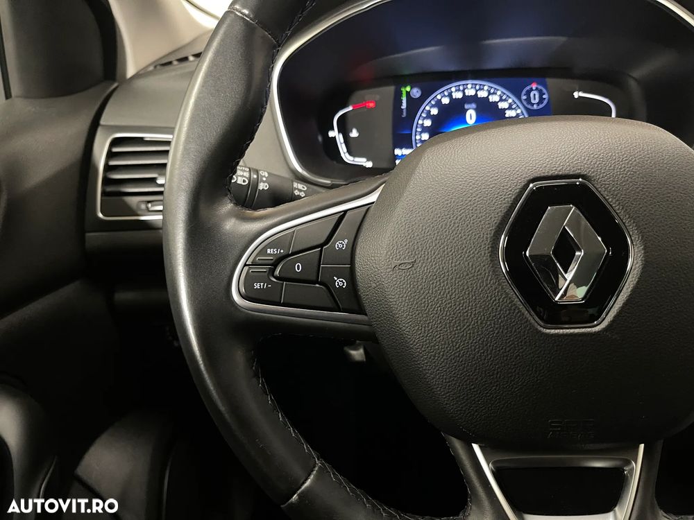 Renault Megane TCe EDC Intens - 24