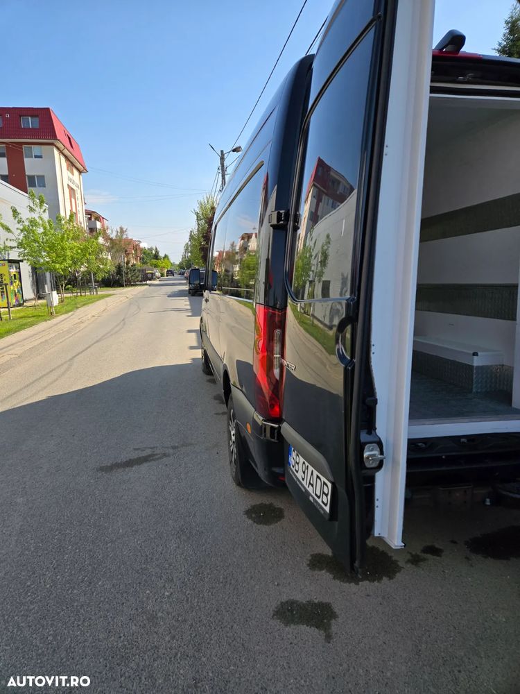 Mercedes-Benz Sprinter - 7