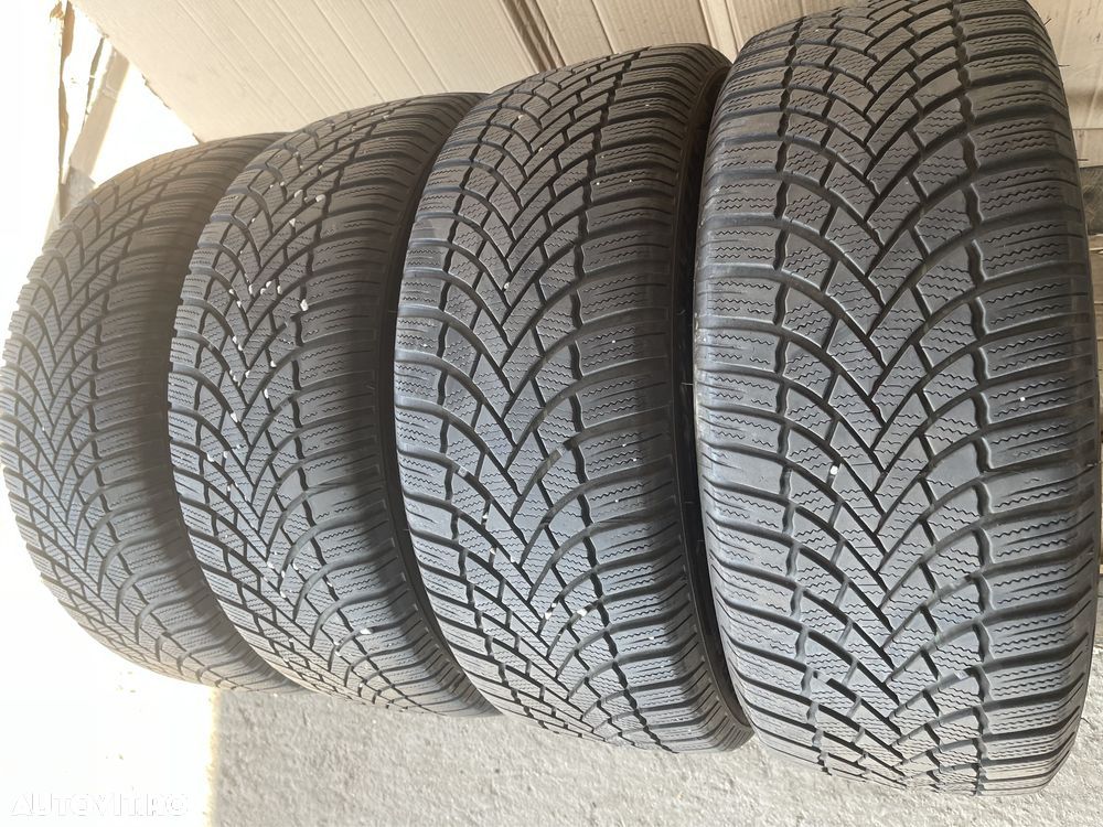 215/55R17 Bridgestone Blizzak LM005 - 2