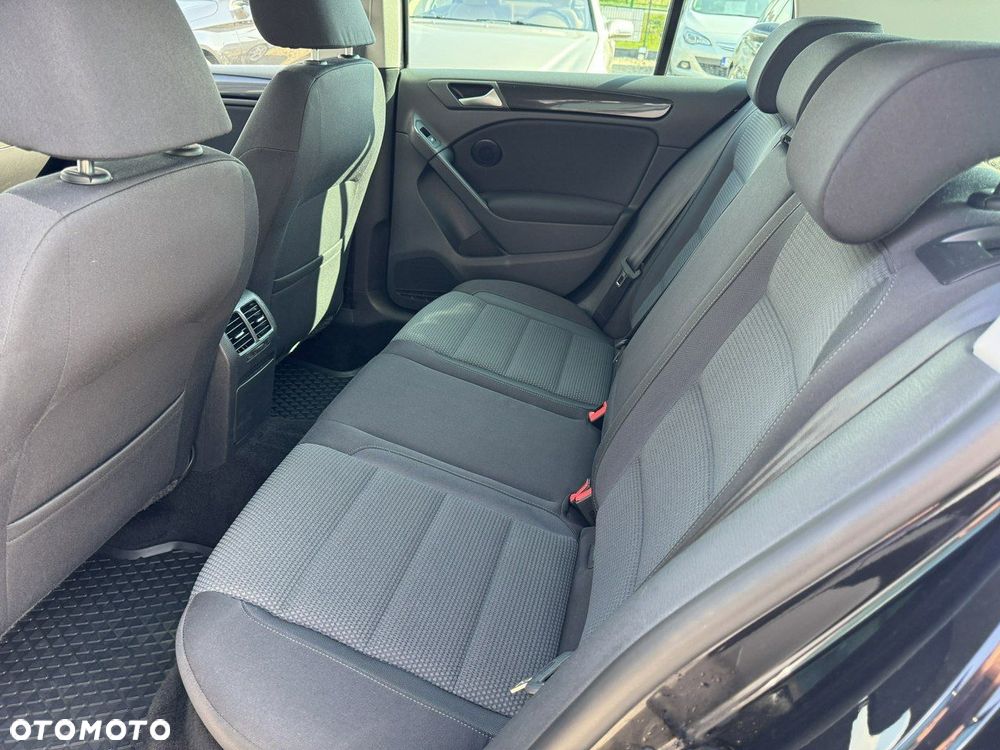 Volkswagen Golf 1.6 Comfortline - 21