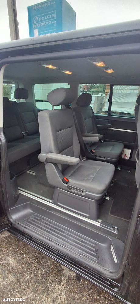 Volkswagen Multivan - 5