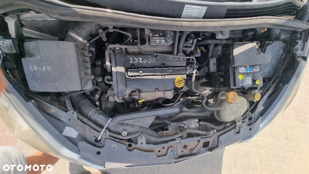 Opel Corsa 1.2 16V Enjoy - 9