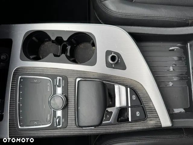 Audi Q7 e-tron 3.0 TDI Quattro Tiptr - 23