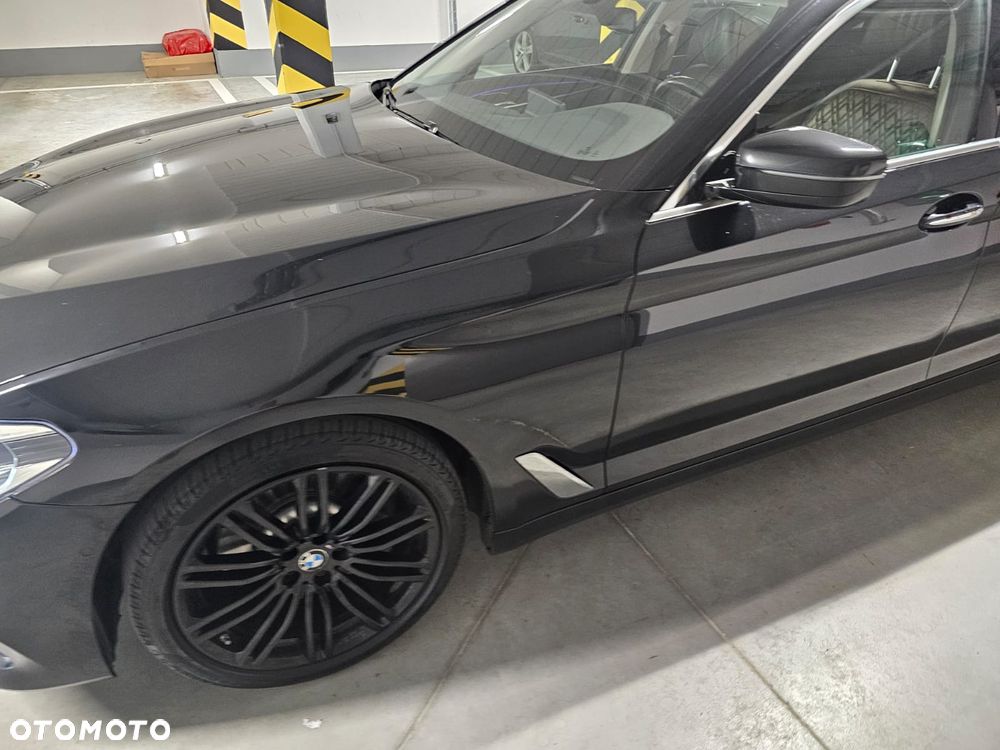 BMW Seria 5 530d Luxury Line - 4