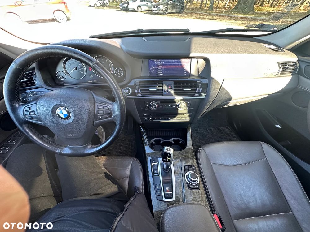 BMW X3 xDrive28i - 12