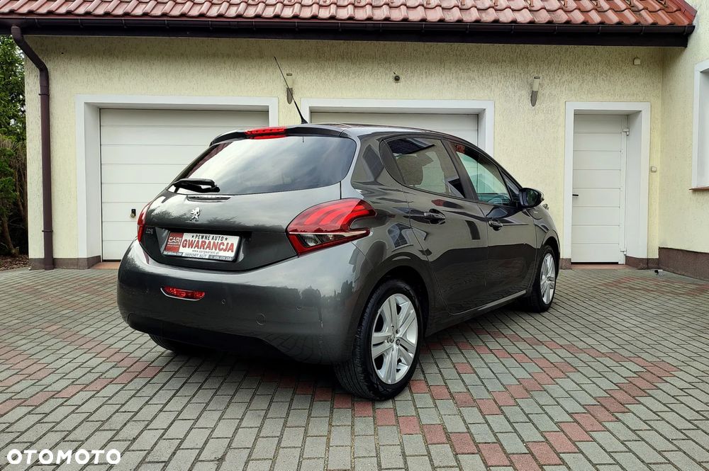Peugeot 208 PureTech 82 Start & Stop Style - 26