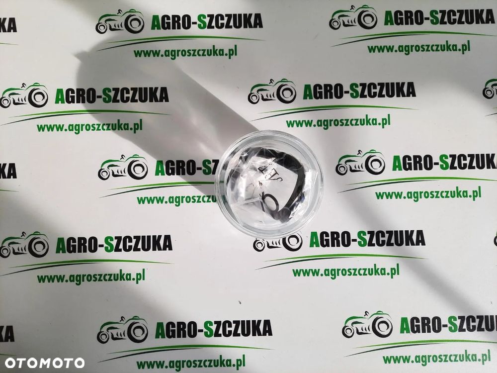 ODSTOJNIK 6676440A1 McCORMICK - 1