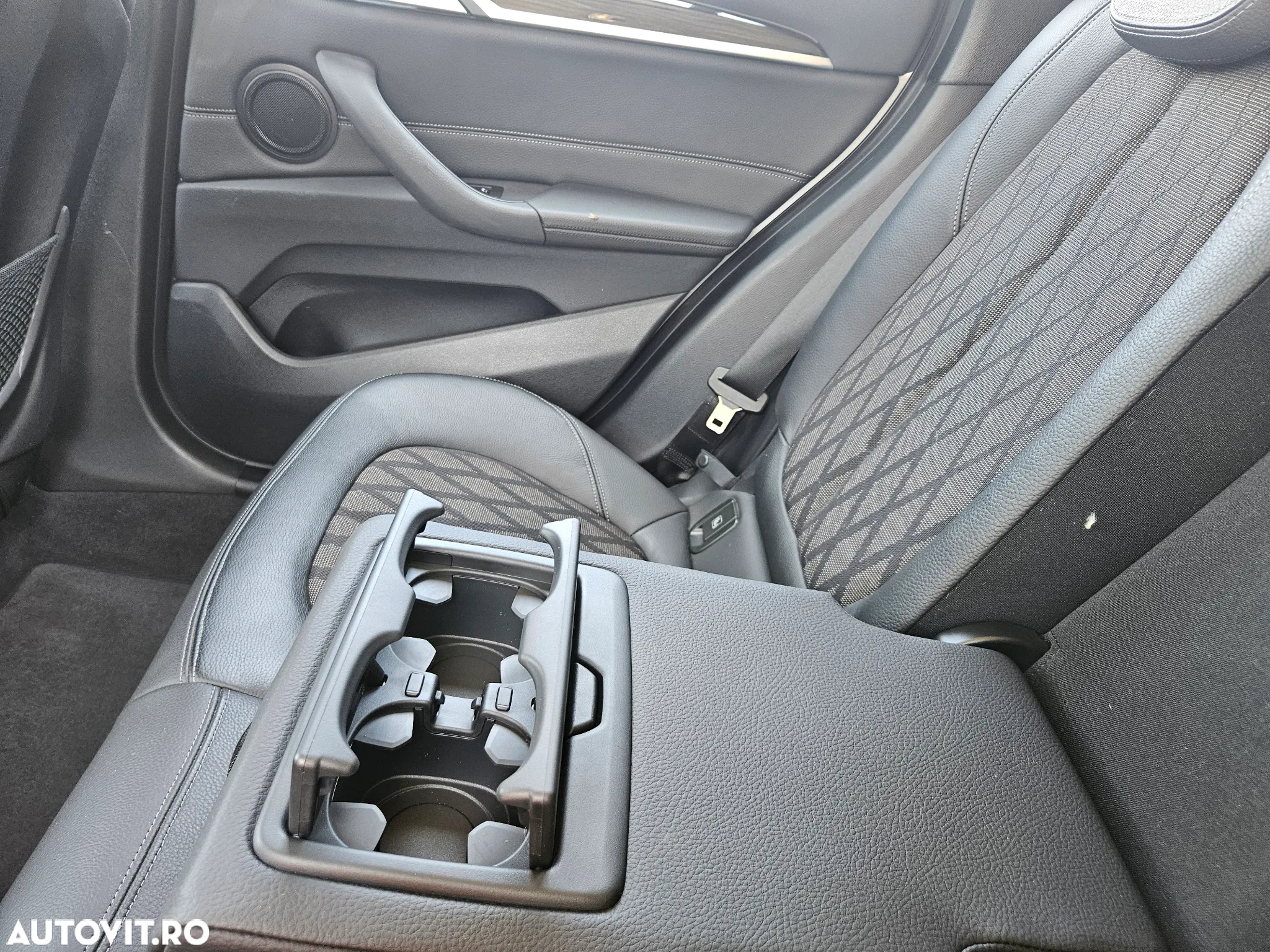 BMW X1 xDrive20d Aut. xLine - 24