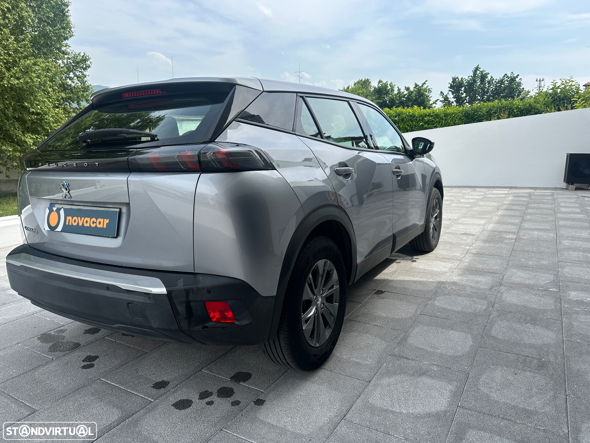 Peugeot e-2008 - 8