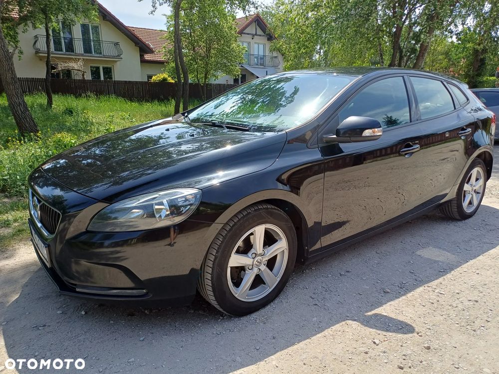 Volvo V40 D2 Drive-E Kinetic - 1