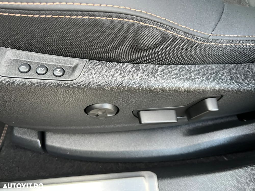 Peugeot 5008 BlueHDI 130 EAT8 GT - 21