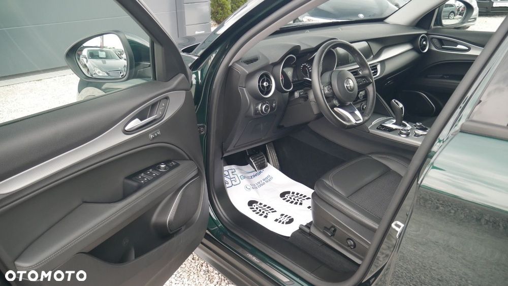 Alfa Romeo Stelvio - 19