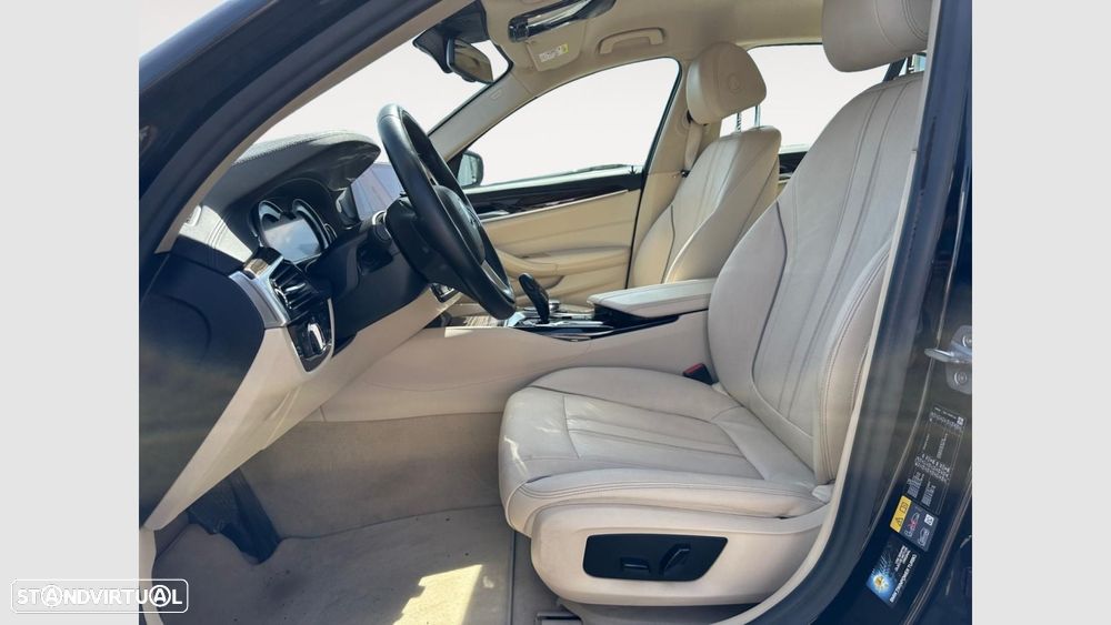 BMW 530 e iPerformance Line Luxury - 8