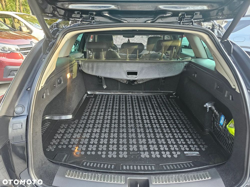 Opel Insignia 2.0 BiTurbo 4x4 Innovation - 17