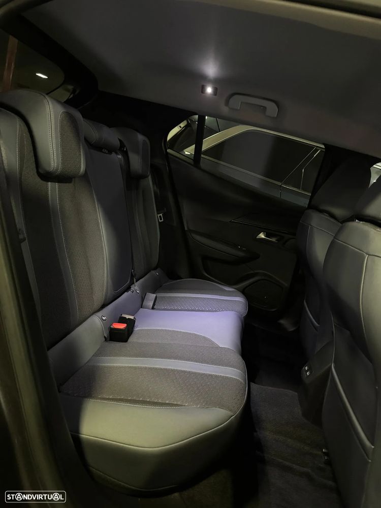 Peugeot 2008 PureTech 100 Stop&Start Allure - 19