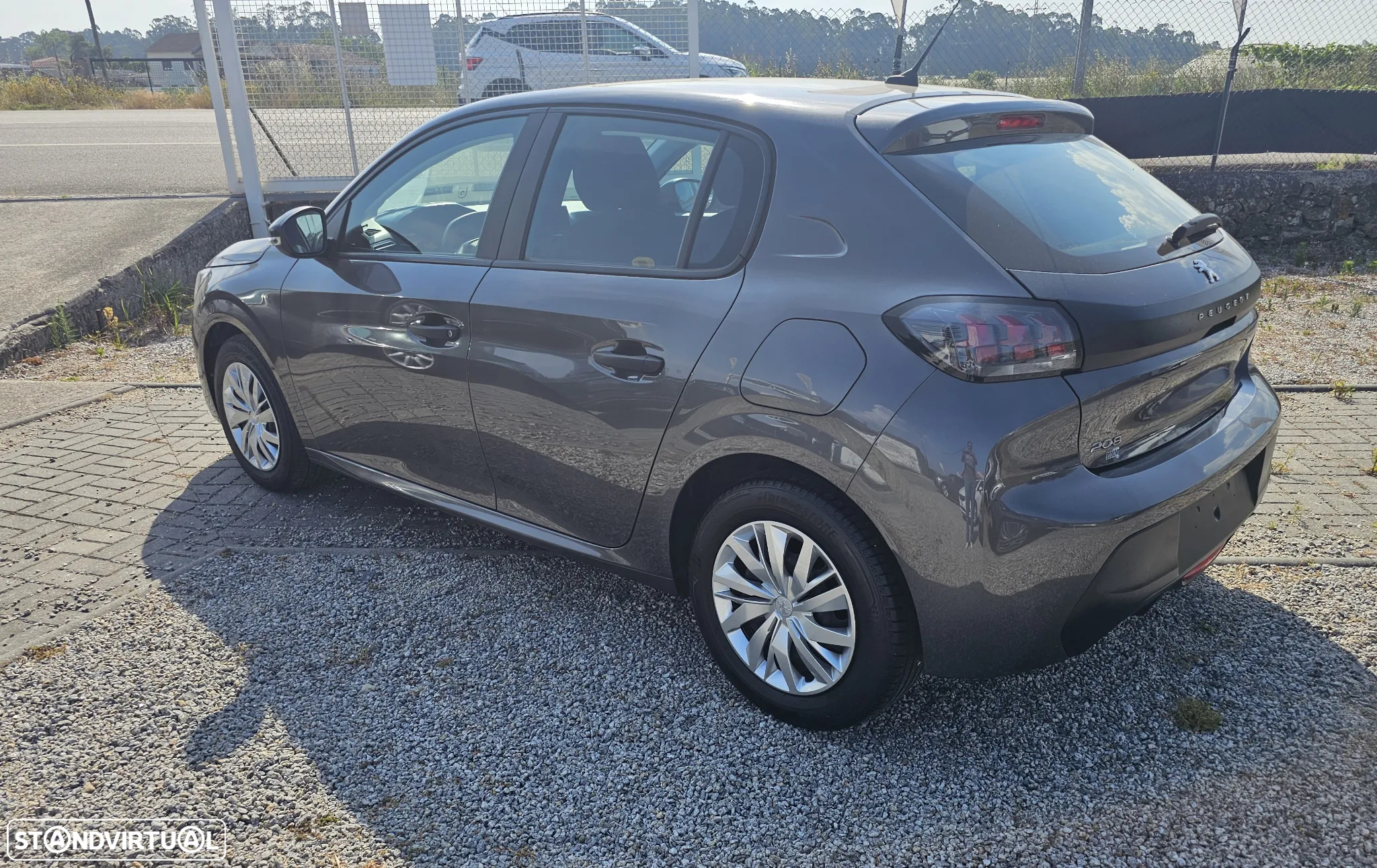 Peugeot 208 1.2 PureTech Like - 5