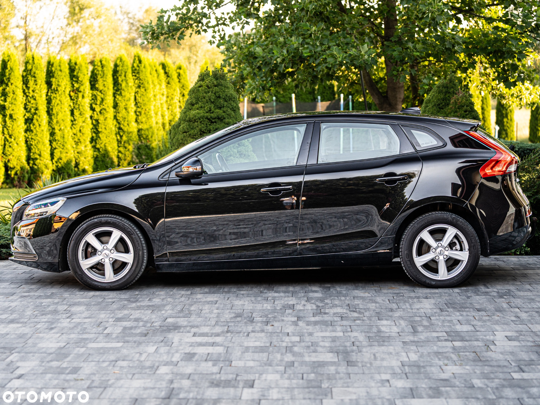 Volvo V40 D2 Drive-E Momentum - 6