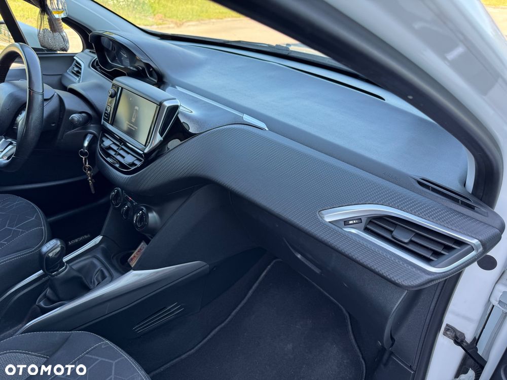 Peugeot 2008 Blue-HDi FAP 100 STOP & START Style - 24